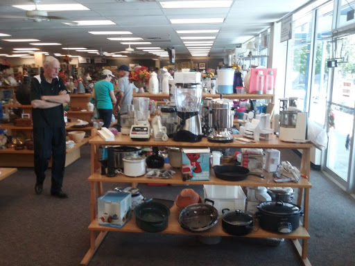 Thrift Store «Assistance League of Austin», reviews and photos, 4901 Burnet Rd, Austin, TX 78756, USA