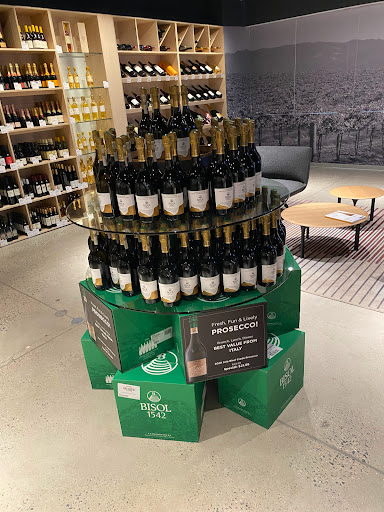 Liquor Store «Zachys Wine & Liquor», reviews and photos, 16 East Pkwy, Scarsdale, NY 10583, USA