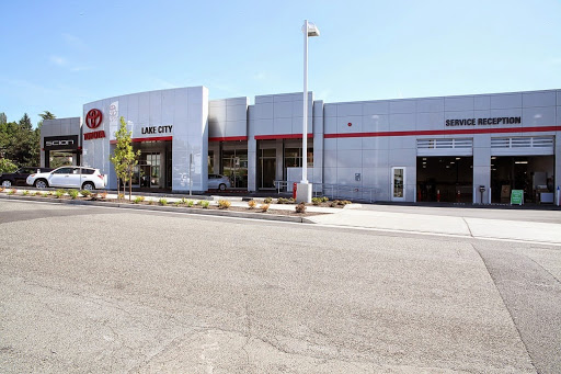 Toyota Dealer «Toyota of Lake City», reviews and photos, 13355 Lake City Way NE, Seattle, WA 98125, USA