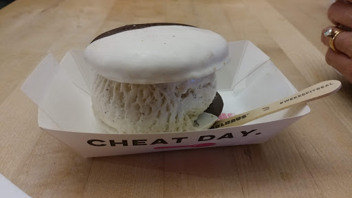 Ice Cream Shop «Coolhaus», reviews and photos, 59 E Colorado Blvd, Pasadena, CA 91103, USA