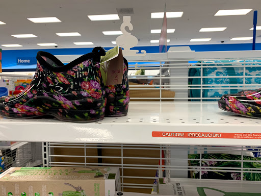 Clothing Store «Ross Dress for Less», reviews and photos, 15301 Manchester Rd, Ballwin, MO 63011, USA