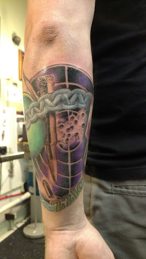 Tattoo Shop «Dennis Sullivan Custom Tattooing», reviews and photos, 109 Strawberry Alley, Clarksville, TN 37040, USA