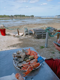 Produits de la mer du Bar-restaurant à huîtres Les Viviers du Logeo dégustation d'huitres naturels et vente a emporter à Sarzeau - n°16