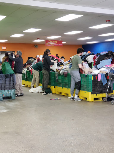 Thrift Store «St. Vincent de Paul Dig & Save Outlet», reviews and photos, 1900 S Park St, Madison, WI 53713, USA