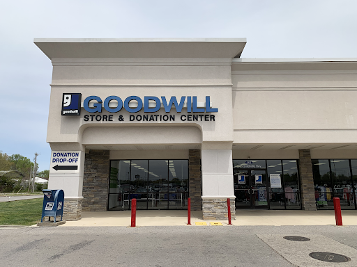 Goodwill Store Mcminnville, 1339 Smithville Hwy, McMinnville, TN 37110, USA, 