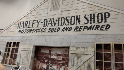 Harley-Davidson Dealer «Petersons Harley-Davidson South», reviews and photos