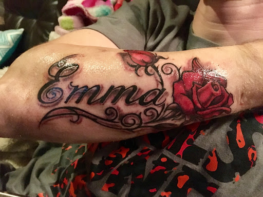 Tattoo Shop «Wild Wonderful Tattoo», reviews and photos, 205 E Main St, Hedgesville, WV 25427, USA