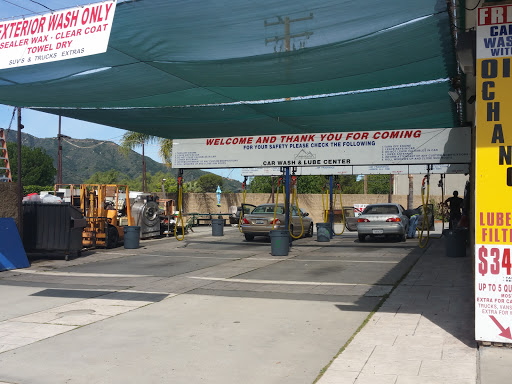 Car Wash «Crescenta Valley Car Wash», reviews and photos, 2800 Foothill Blvd, La Crescenta, CA 91214, USA