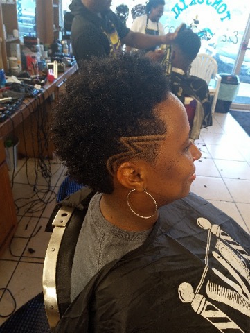 Barber Shop «B-Snipped Barber Shop», reviews and photos, 8824 N 56th St, Tampa, FL 33617, USA