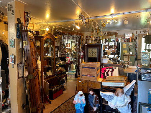 Used Furniture Store «Junk Shop», reviews and photos, 181 Albany Turnpike, Canton, CT 06019, USA
