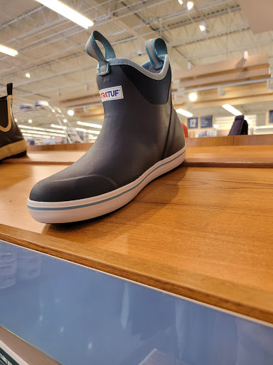 Marine Supply Store «West Marine», reviews and photos, 4000 Virginia Beach Blvd #100, Virginia Beach, VA 23452, USA