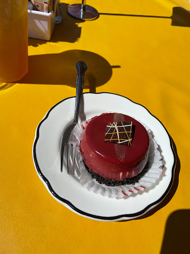 Cafe «Yellow Vase», reviews and photos, 31248 Palos Verdes Dr W, Rancho Palos Verdes, CA 90275, USA