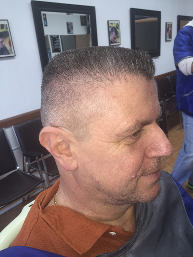 Barber Shop «Garys Royal barber shop», reviews and photos, 428 Mamaroneck Ave, Mamaroneck, NY 10543, USA