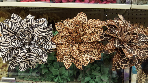 Craft Store «Hobby Lobby», reviews and photos, 11 W 39th St, Kearney, NE 68847, USA