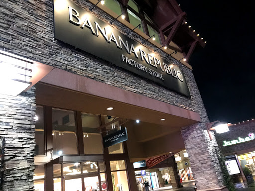 Clothing Store «Banana Republic», reviews and photos, 1001 N Arney Rd, Woodburn, OR 97071, USA