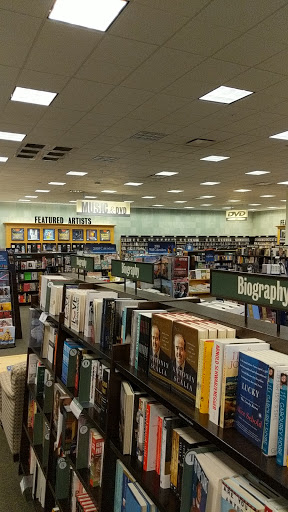 Book Store «Barnes & Noble», reviews and photos, 3561 N Freeway Blvd, Sacramento, CA 95834, USA