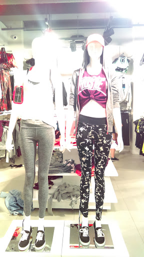 Clothing Store «Forever 21», reviews and photos, 459 Washington St, Boston, MA 02108, USA