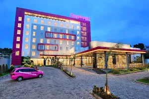 Favehotel Tuban, East Java image