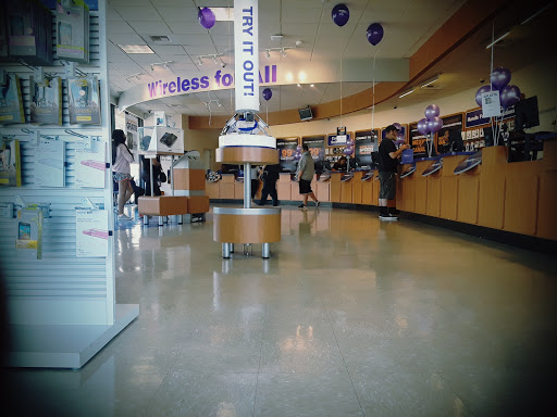 Cell Phone Store «MetroPCS Corporate Store», reviews and photos, 11091 Beach Blvd, Stanton, CA 90680, USA