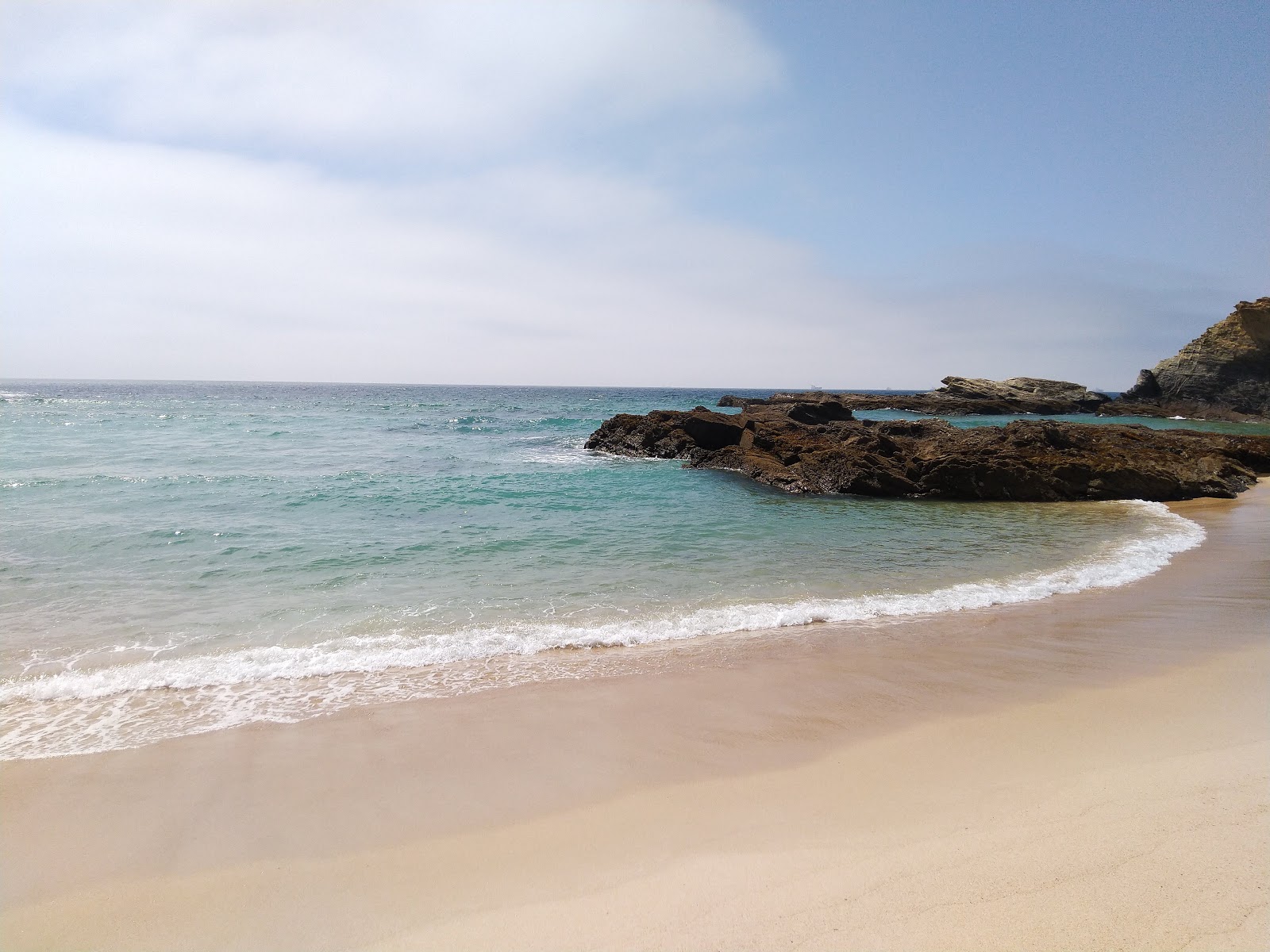 Praia da Cerca Nova'in fotoğrafı ve yerleşim