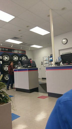 Tire Shop «Firestone Complete Auto Care», reviews and photos, 1595 W 49th St, Hialeah, FL 33012, USA