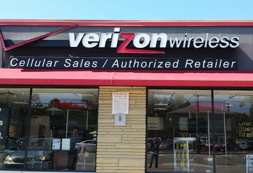 Cell Phone Store «Verizon Authorized Retailer – Cellular Sales», reviews and photos, 5625 N High St, Worthington, OH 43085, USA