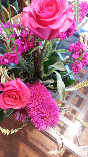 Florist «Eclectic Garden», reviews and photos, 323 Walnut St, St Charles, IL 60174, USA