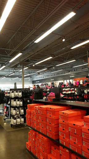 Clothing Store «Nike Factory Store», reviews and photos, 915 Ridgewalk Pkwy #200, Woodstock, GA 30188, USA