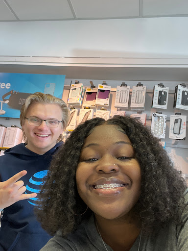 Cell Phone Store «AT&T», reviews and photos, 2724 Lincoln Dr, Roseville, MN 55113, USA