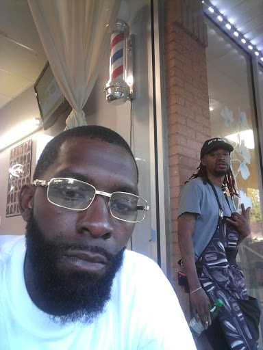 Barber Shop «No Flow Barbershop», reviews and photos, 950 Herrington Rd, Lawrenceville, GA 30044, USA