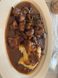 Coq au vin du Restaurant français La Terrasse du Beaujolais à Chiroubles - n°6