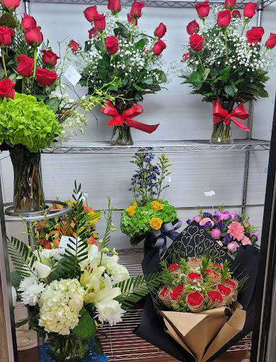 Florist «ADOLFOS CREATION», reviews and photos, 505 Peters Creek Pkwy, Winston-Salem, NC 27101, USA