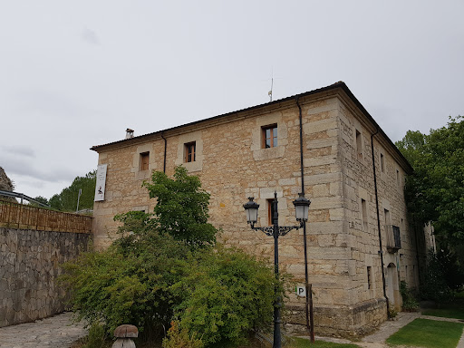 Cada Del Parque Del Cañon De Río Lobos, Centro de información turística en Ucero,Soria