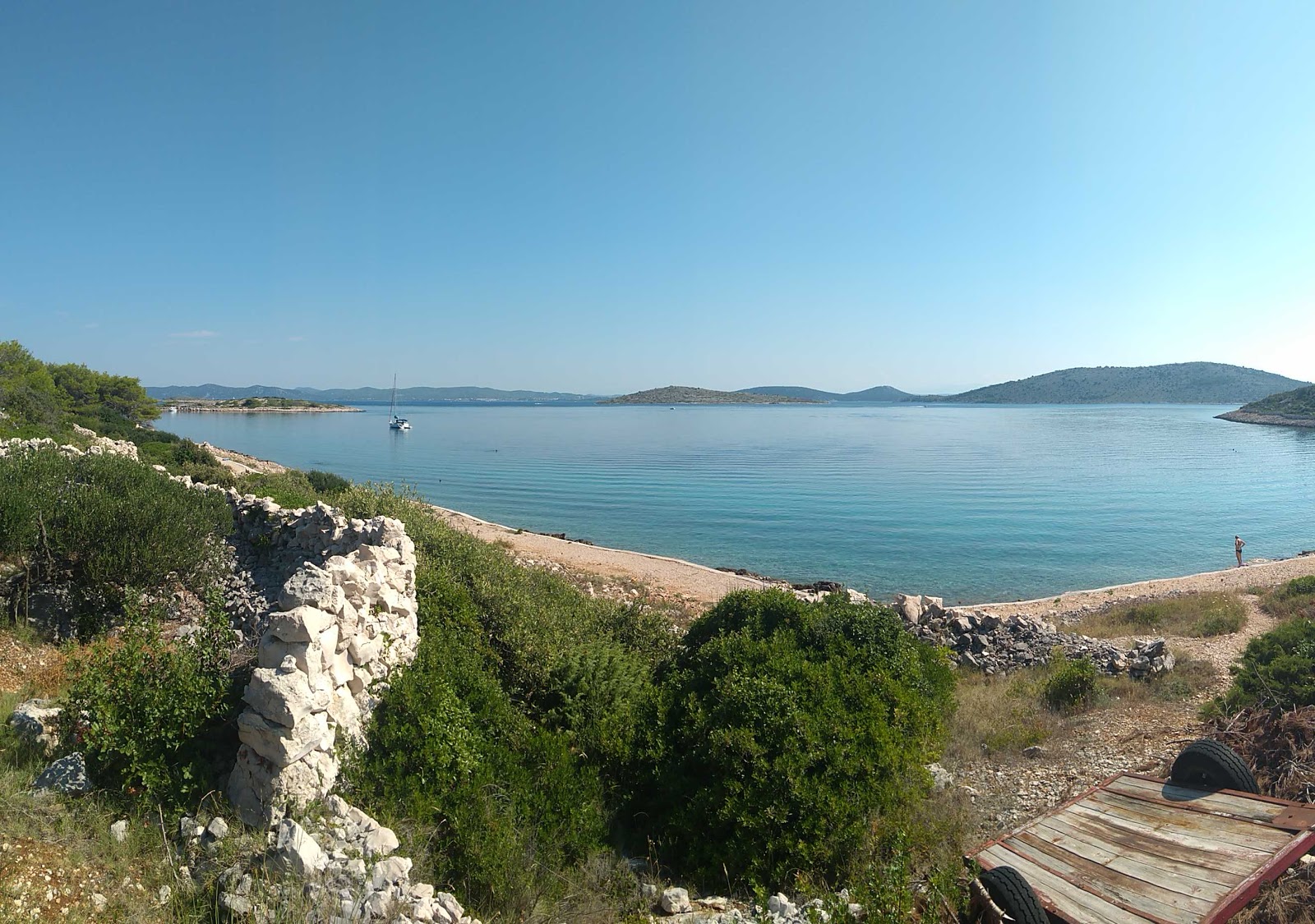 Portic beach'in fotoğrafı ve yerleşim