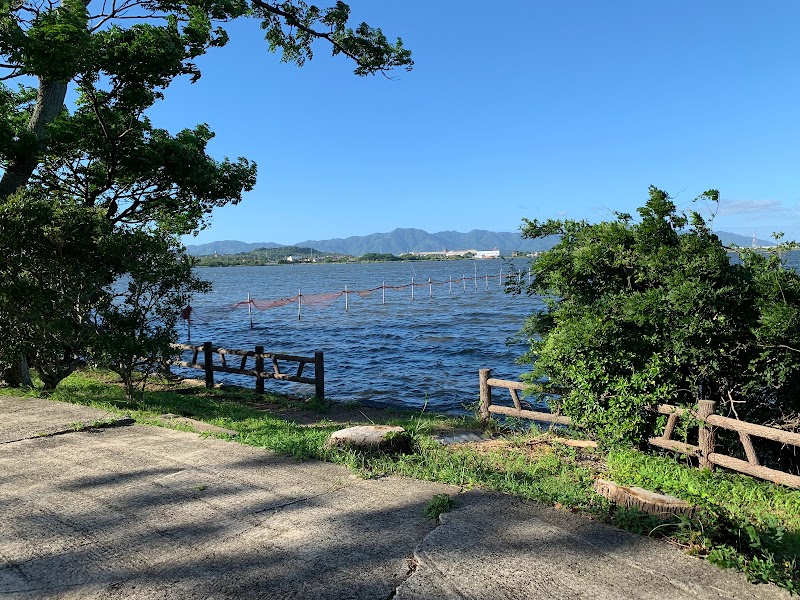 神西湖湖畔広場