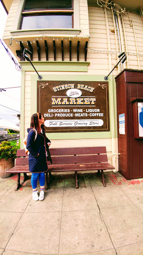 Grocery Store «Stinson Beach Market», reviews and photos, 101 Calle del Mar, Stinson Beach, CA 94970, USA