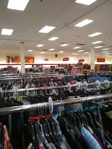 Department Store «T.J. Maxx», reviews and photos, 33025 Grand River Ave, Farmington, MI 48336, USA