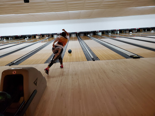 Bowling Alley «Wallingford Bowl», reviews and photos, 980 N Colony Rd, Wallingford, CT 06492, USA