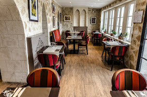 Photo n°85 de Le Cardinal à Maule ()