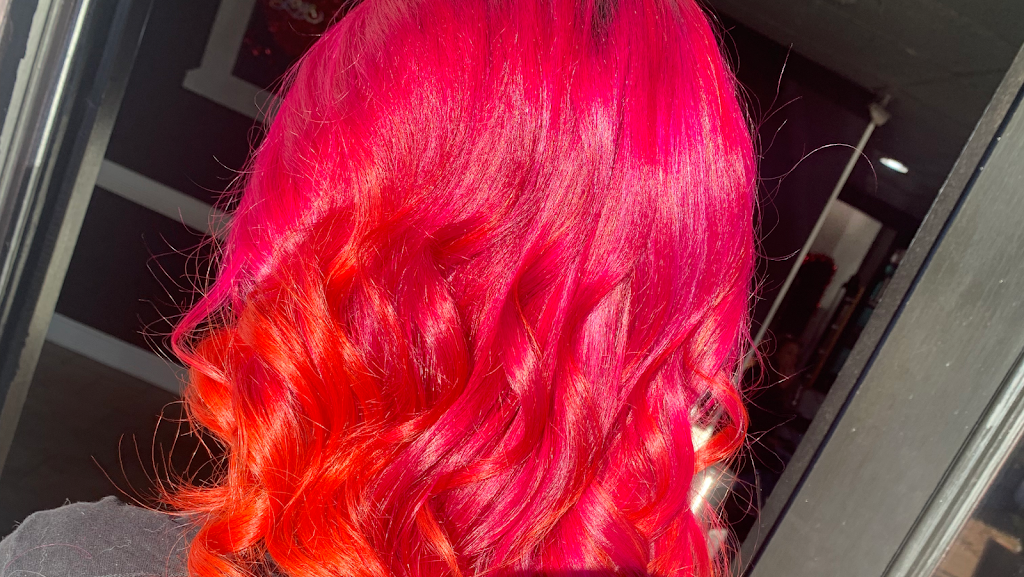 Hair by Lesley Young @ Loft 175 75751