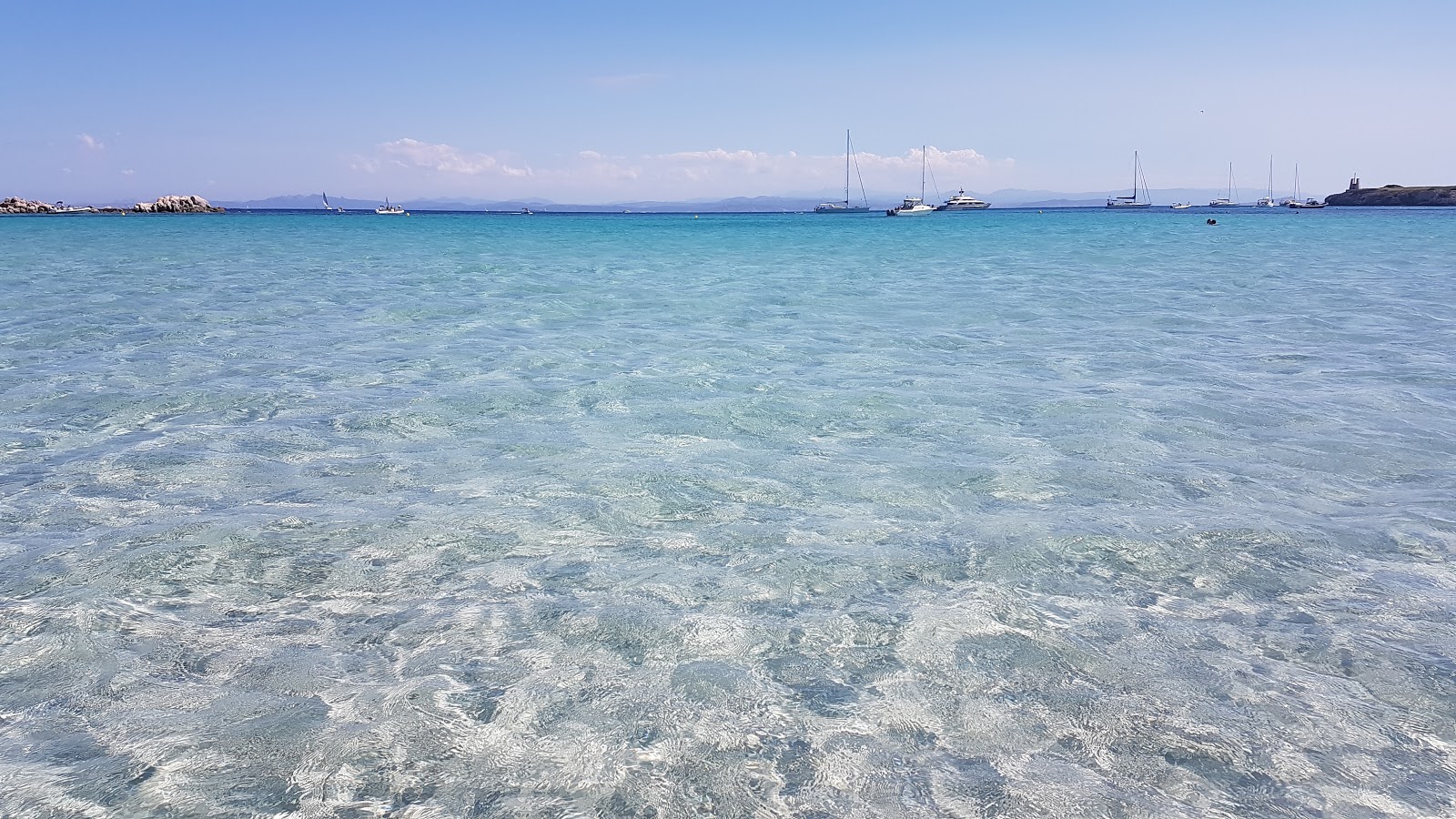 Zdjęcie Plage du Piantarella z wiele przestronnych zatok