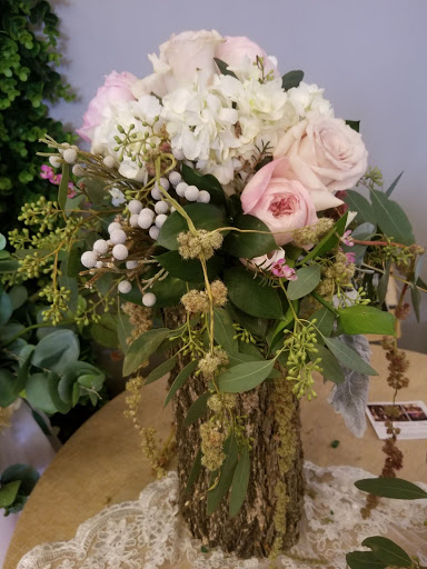 Florist «Parisian Bridal & Flowers», reviews and photos, 7924 Gateway Blvd E #150a, El Paso, TX 79915, USA