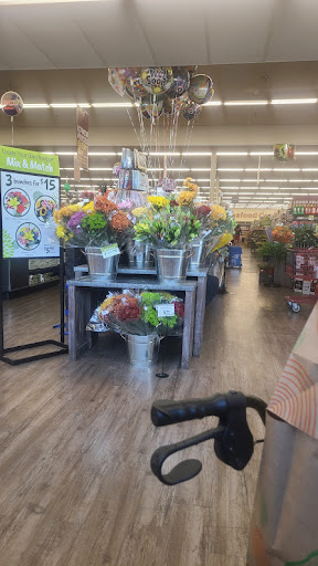Supermarket «Save Mart Supermarkets», reviews and photos, 105 W Hanford Armona Rd, Lemoore, CA 93245, USA