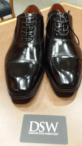 Shoe Store «DSW Designer Shoe Warehouse», reviews and photos, 344 Providence Hwy, Dedham, MA 02026, USA