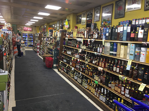 Liquor Store «Hennepin Lake Liquor Store», reviews and photos, 1200 W Lake St, Minneapolis, MN 55408, USA