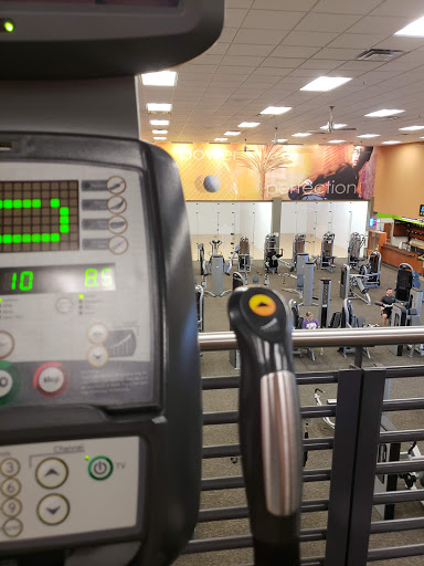 Gym «LA Fitness», reviews and photos, 31055 Gratiot Ave, Roseville, MI 48066, USA