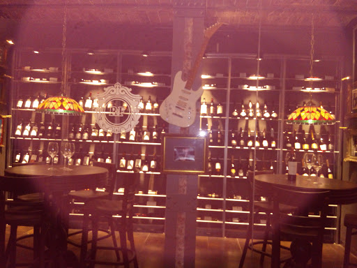 Rock&Feller's Bv. Oroño