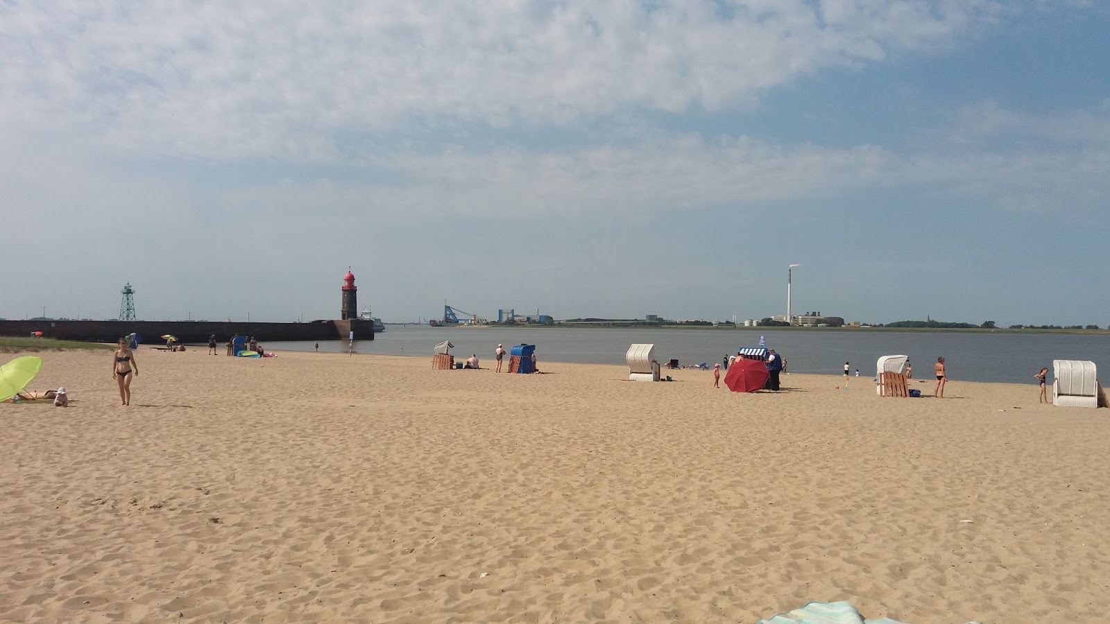 Fotografija Plaža Bremerhaven (Weser Beach) z turkizna voda površino