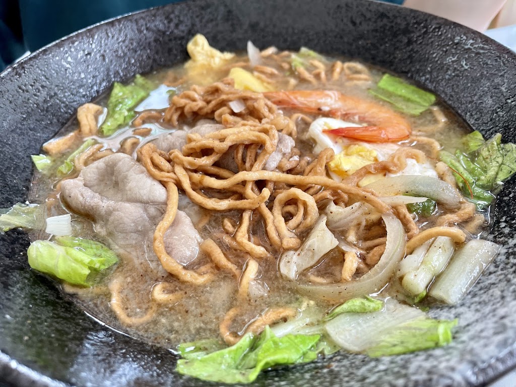 吾45早午食堂.雙十連假有營業。獨家剝皮辣椒生煎包.酥皮蛋餅.獨家異國鍋燒麵.芋泥肉鬆蛋餅.非喝不可鮮奶茶.吾雙紅茶.冰花煎餃， 的照片