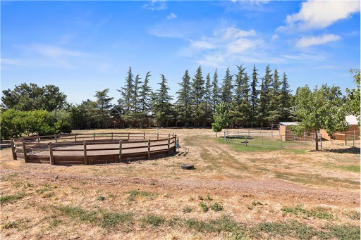JR Ranch Horse Stables and Wedding Venue